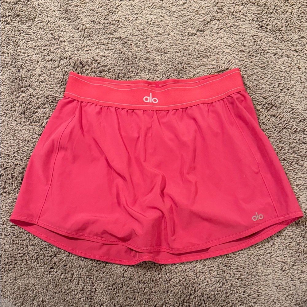 ALO Yoga Women's Vibrant Pink Athletic Shorts